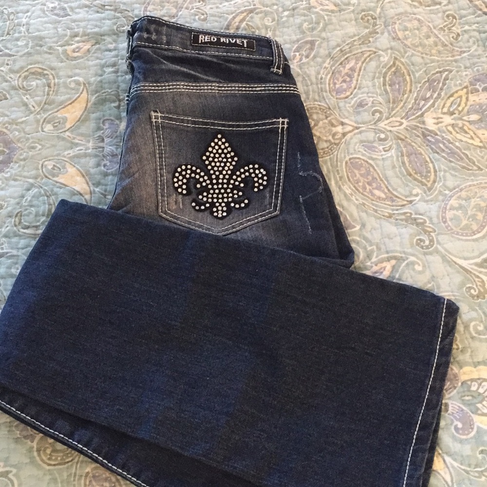 Red Rivet Jeans - Picture 5 of 6